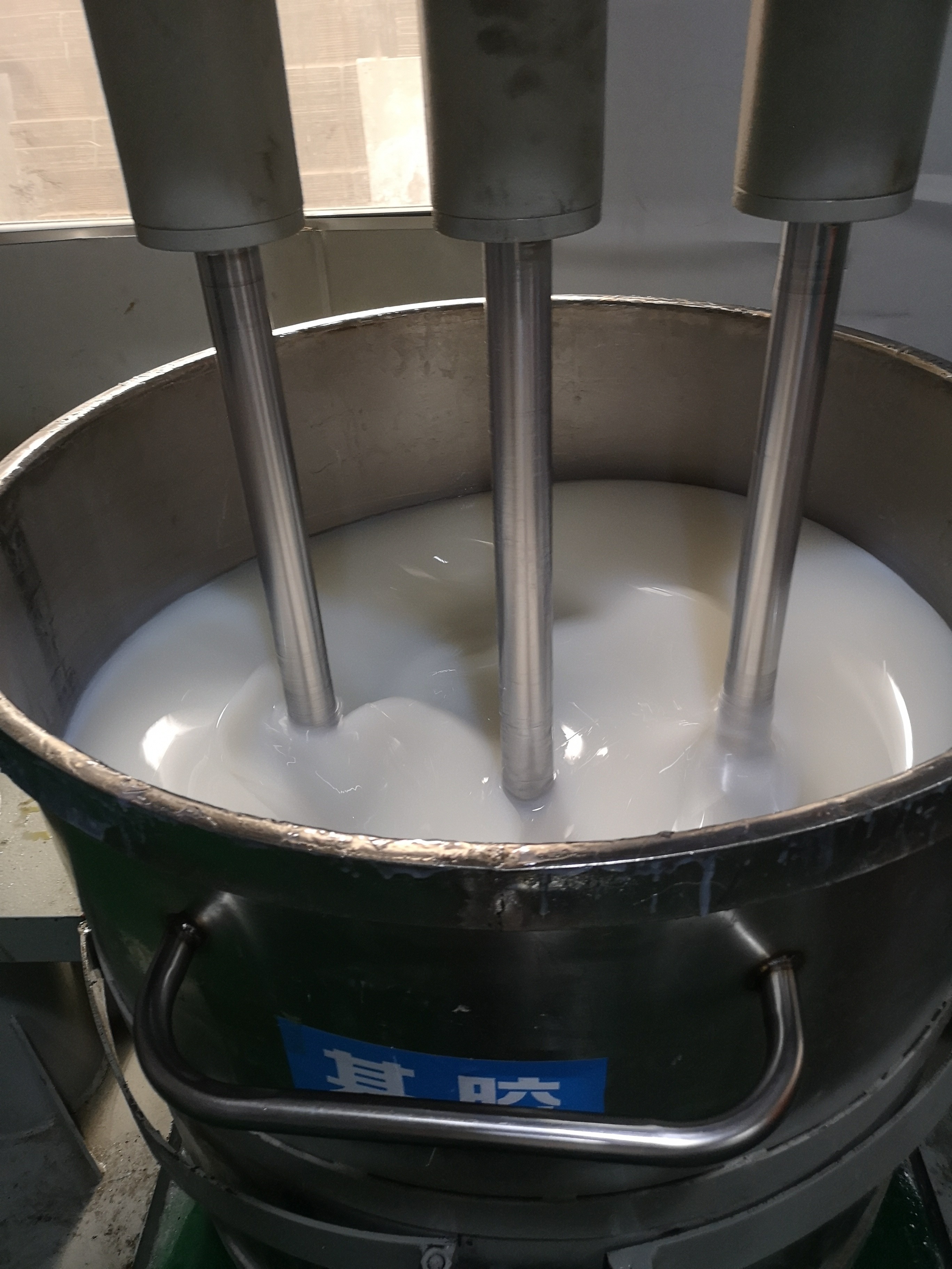 液體硅膠跟固化劑沒(méi)有攪拌均勻會(huì)有什么情況 ？